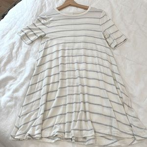 Lou & Grey T-shirt dress. Comfy, light, stretchy.
